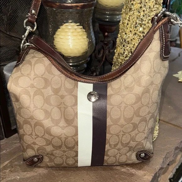 Coach Brown and Cream Signature Stripe Shoulder Bag and crossbody - Picture 4 of 14